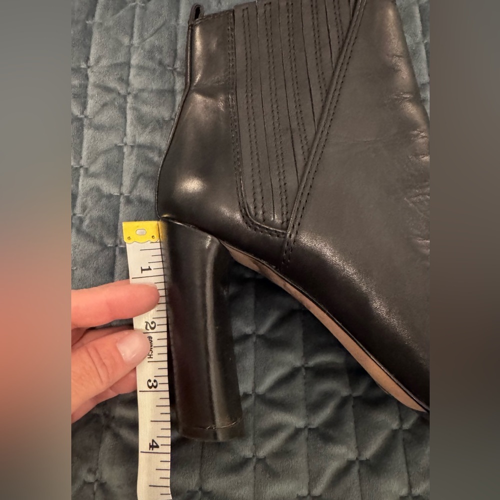 Vince Camuto Black Ankle Boots (7M) - Picture 12 of 12